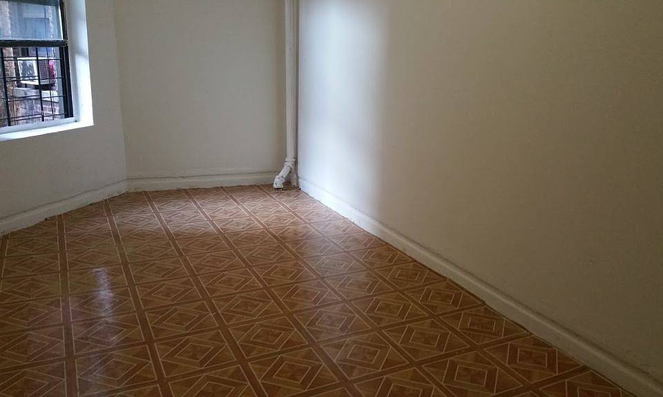 2nd image of 758 Kelly St APT 3G