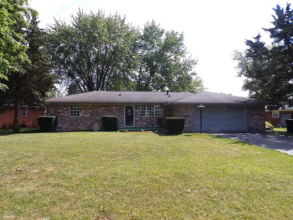 2nd image of 919 Hopkins Rd