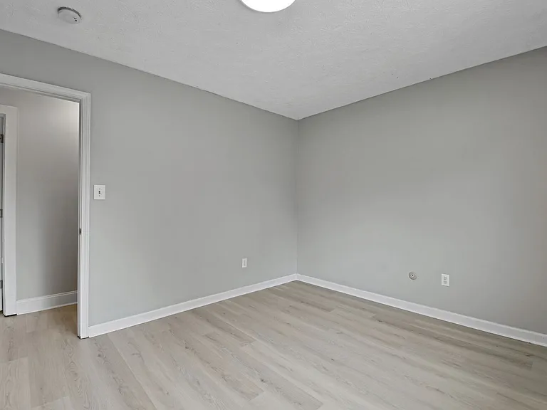 5978 Alice Dr — Photo 17