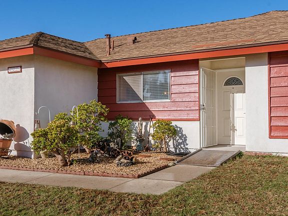 004_04-Front Entrance