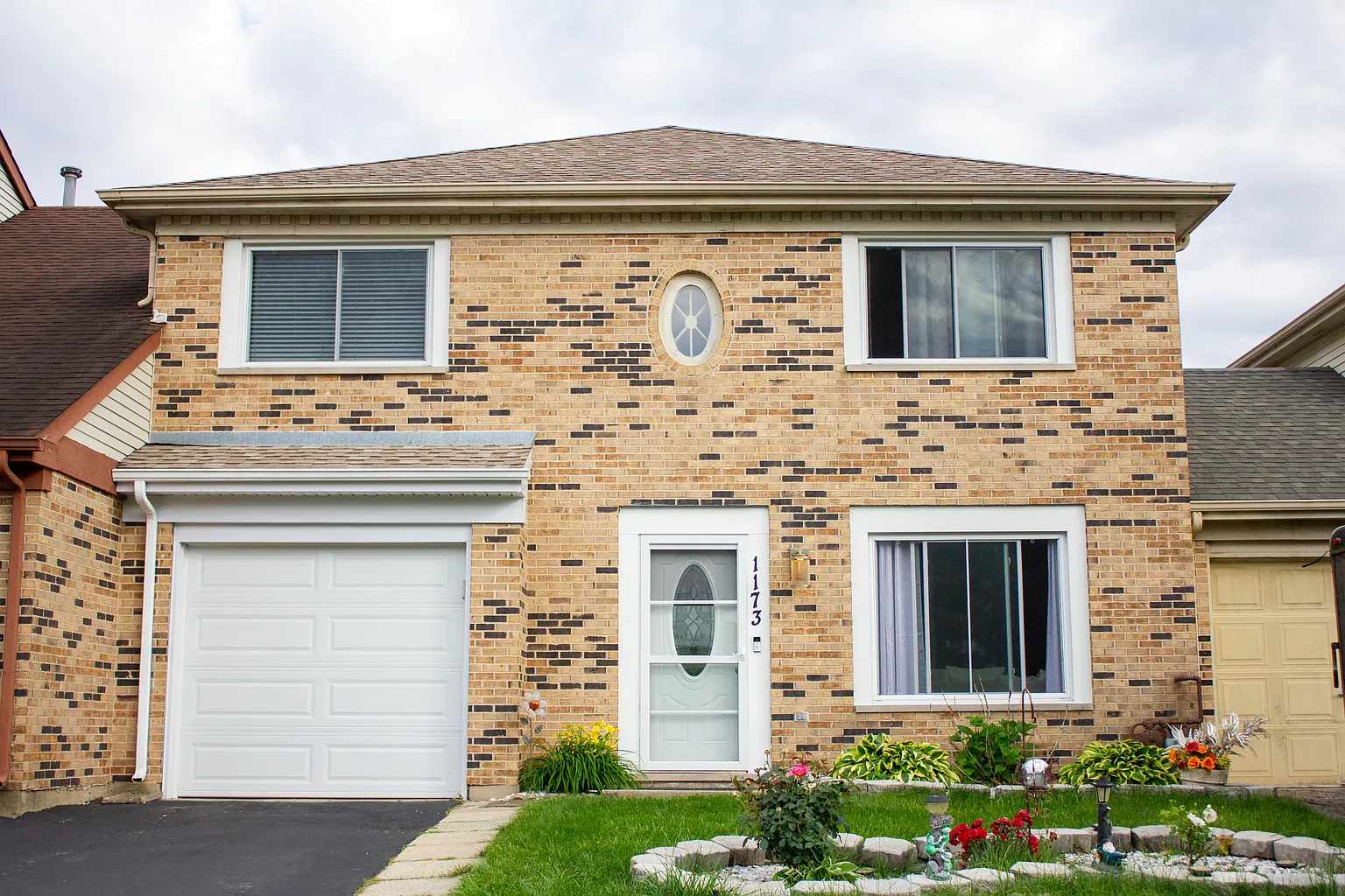 1173 Robin Dr photo 1