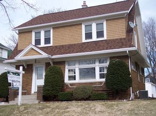 1917 S 16th St, Sheboygan, WI 53081