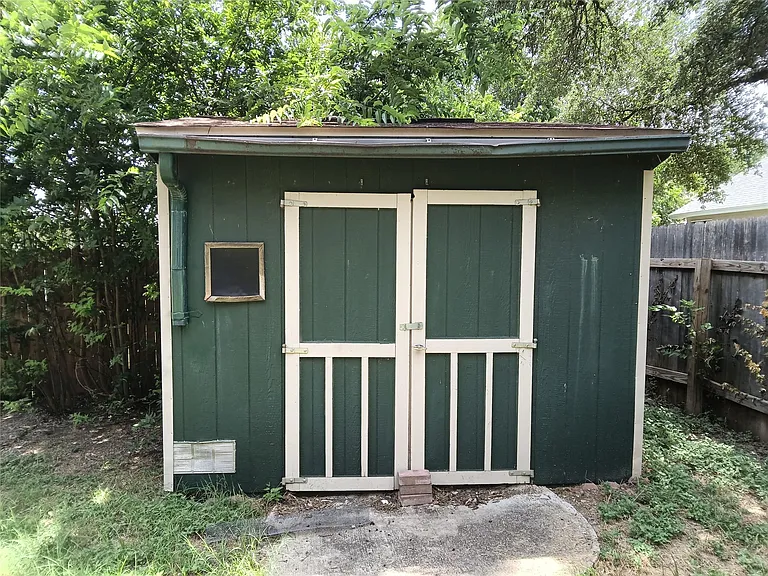 514 Maple Run — Photo 14
