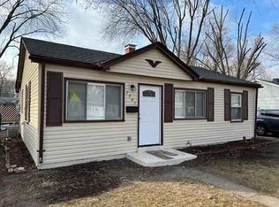 7741 Birch Dr, Hammond, IN 46324