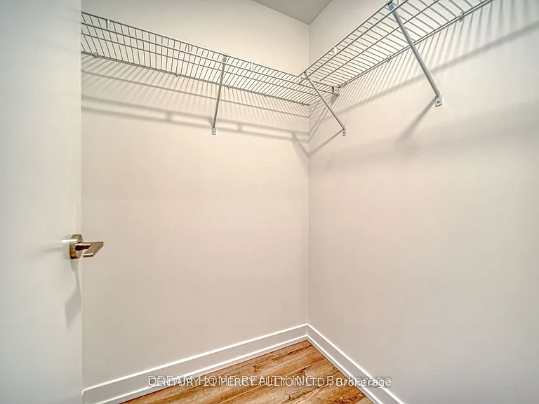 20 Edward St #1009 — Photo 18