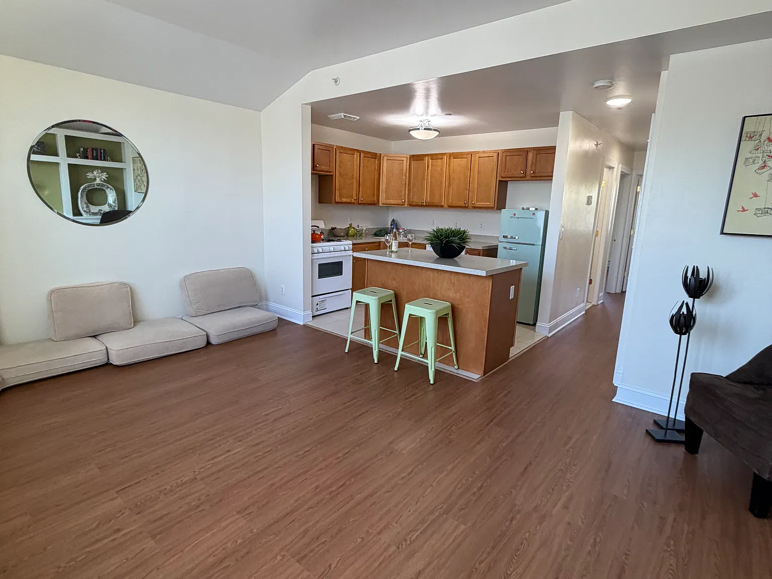 Cove Ct, Bronx — Photo 2