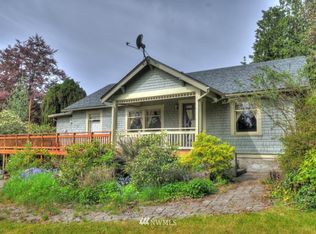 6024 NE Whale Dancer Ct, Suquamish, WA 98392