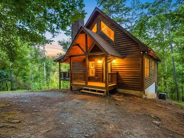 529 Newell Dr, Ellijay, GA 30540