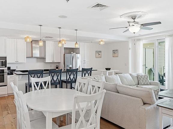 2nd image of 3738 Sandpiper Rd APT 437B