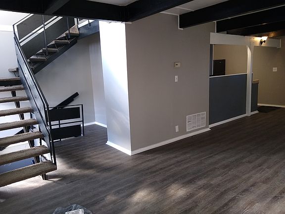 4th image of 7026 Redwood Dr