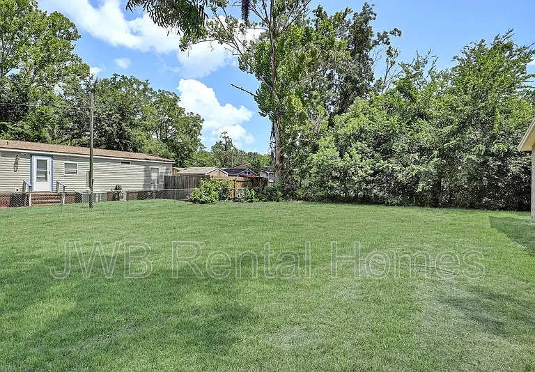7957 Mattox Ave — Photo 13