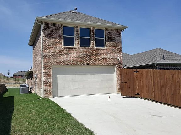 3rd image of 1522 Burlingame Dr
