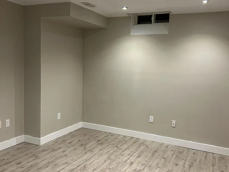 362 Gilpin Dr #BASEMENT — Photo 3