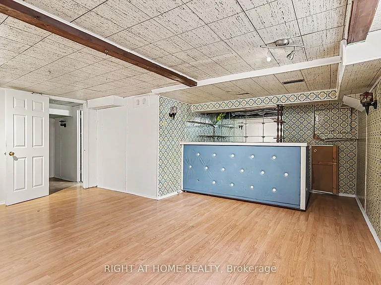 980 Gulf Pl #207 — Photo 23
