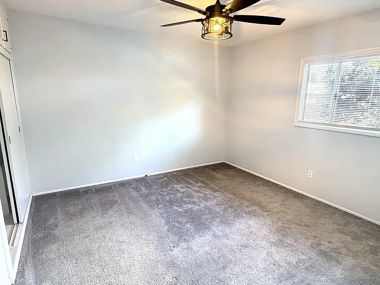 4827 Pacific Ave — Photo 11