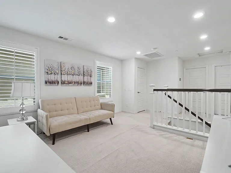 821 Parisa Pl — Photo 27