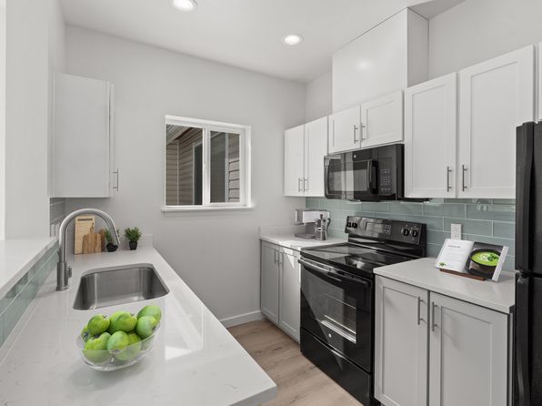 210 27th Ave APT A204