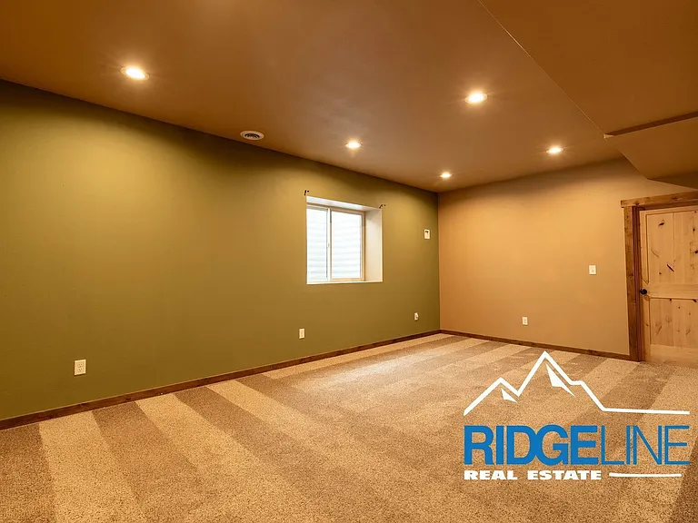 21 Sandstone Ln #1 — Photo 17