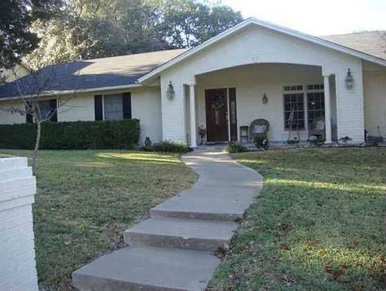 1st image of 9907 Forest View Dr