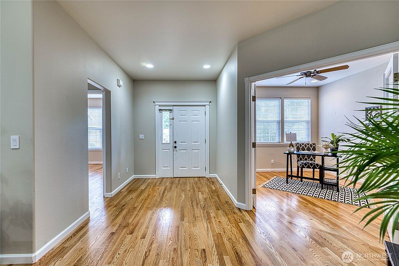 2nd image of 7061 SW Dunraven Lane