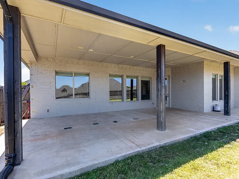 709 Timber Trl — Photo 4