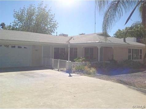 1st image of 40851 Acacia Ave