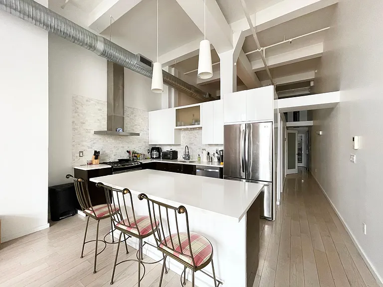 728 Market St #605 — Photo 6