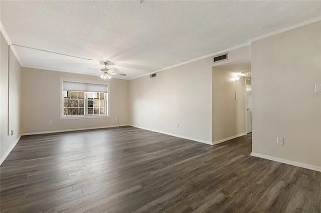 2704 Whitney Pl #815 — Photo 3