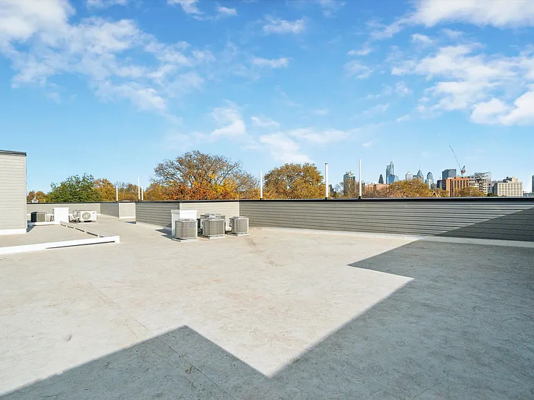 3729 Lancaster Ave #400 — Photo 10