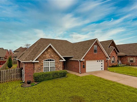 3rd image of 3904 SW Stonefield
