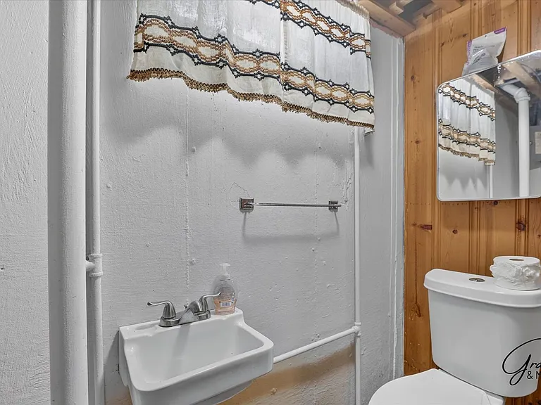 1619 Progress Ave — Photo 24