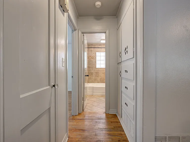 910 Garver St — Photo 30