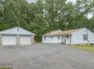 8158 Bodkin Ave, Pasadena, MD