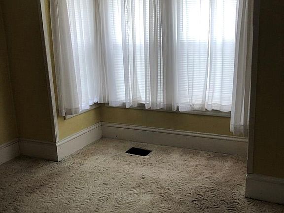 5th image of 34 William St