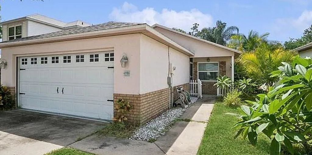 2705 Winchester Dr - Property Image