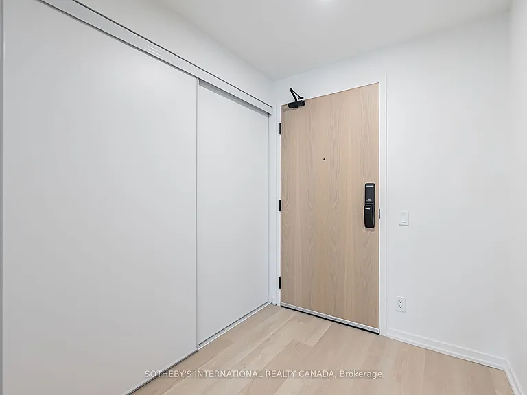 109 Erskine Ave #303 — Photo 18