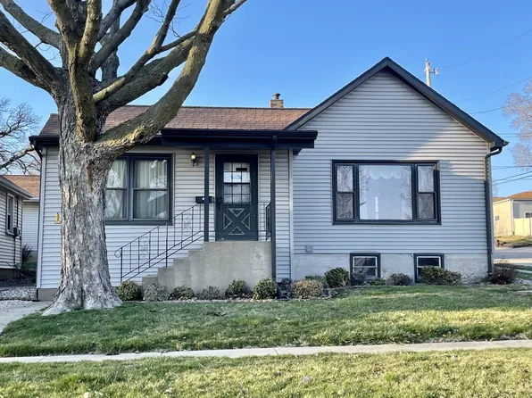 100 W Iowa St, Spring Valley, IL 61362