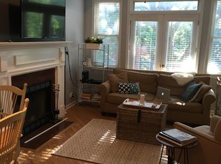 2939 N Racine Ave APT 2, Chicago, IL 60657