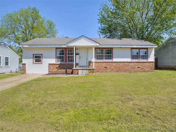 1933 S Scott St, Sapulpa, OK 74066
