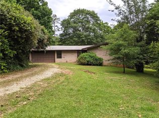 40 Circle Dr, Hampton, GA 30228