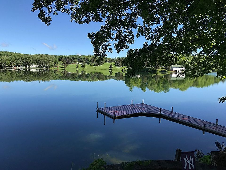 2nd image of 4755 E Lake Rd