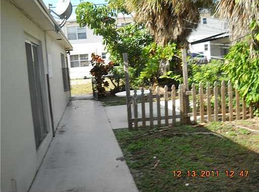 5th image of 1105 S L Street