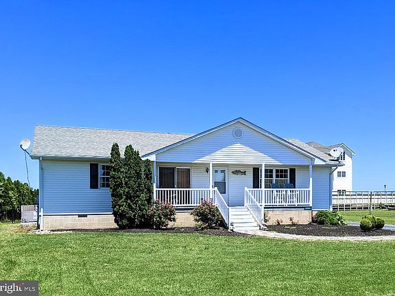 2nd image of 38822 Lincoln Dr