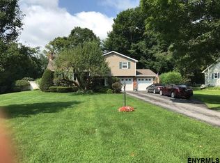 8 Apple St, Ballston Spa, NY 12020