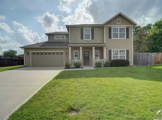 2604 Knollbrook Ct, Lawrence, KS 66046