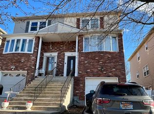 75 Willowwood Ln #1, Staten Island, NY 10308