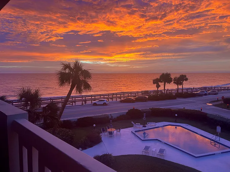 4049 Ocean Dr #305 — Photo 37