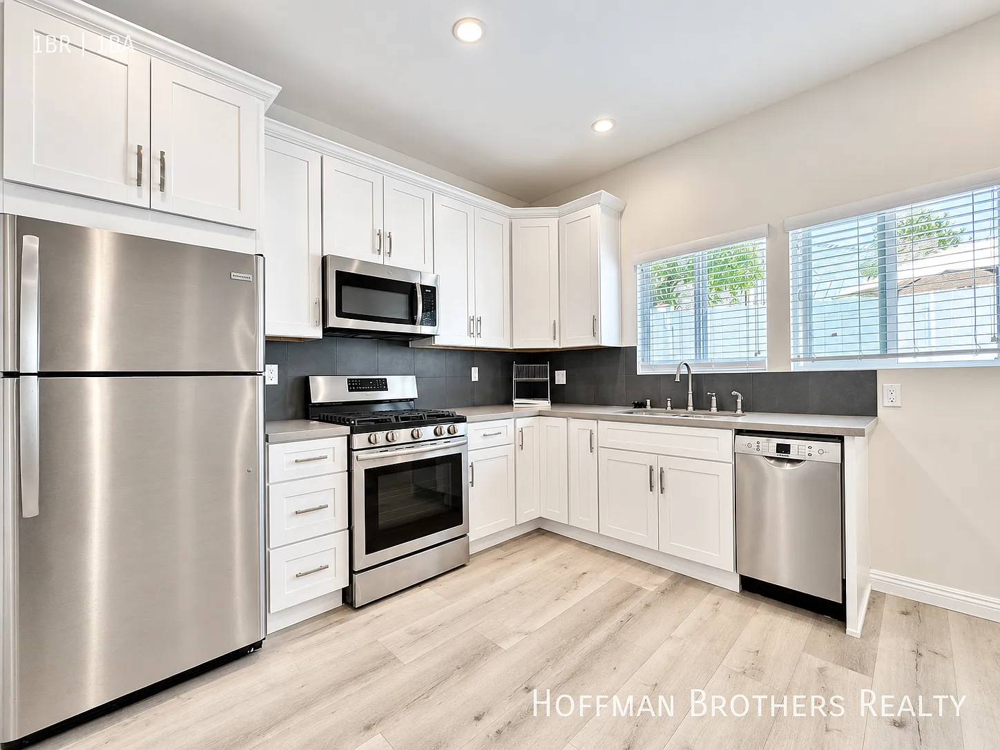 418-420 S Citrus Ave Los Angeles, CA. 90036 — Photo 2