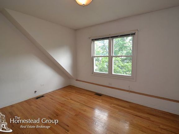 5th image of 3301 N Hoyne Ave #2_R_2ND_FL