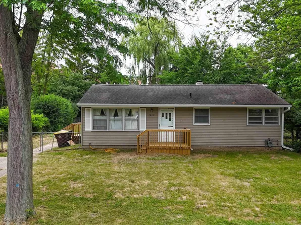 1817 Stockman Rd, Mount Pleasant, MI 48858